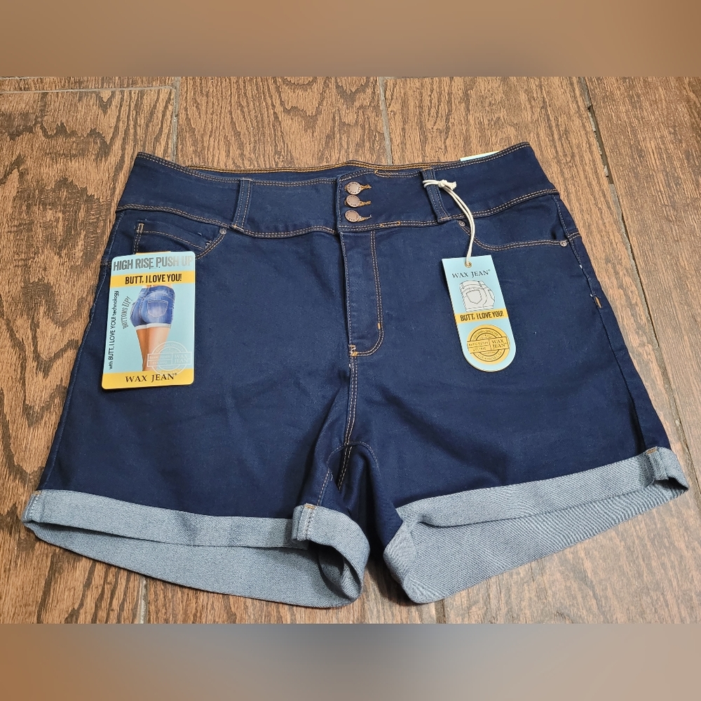 WAX jeans Triple Button Push Up Denim shorts 1XL NWT